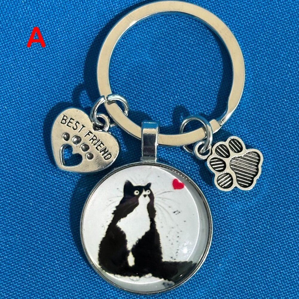 Love Cat Footprints Glass Convex Round Metal Keychain NEW